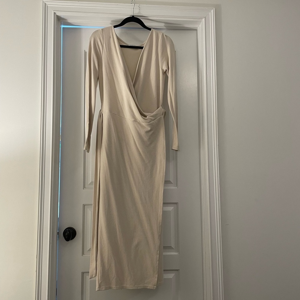 Aritzia off white Gaudi wrap dress - Picture 6 of 9